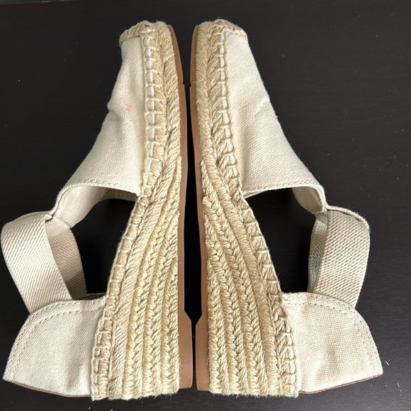 Tory Burch Sandal Catalina Espadrille Wedge
Natural Shoe Slip On Logo Sz 5 - Picture 8 of 13